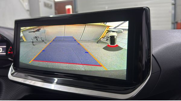 Innenausstattung eines PKWs, Cockpit, Soundupgrade Helmut Wölfler in Neumarkt, Caraudio